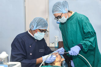 Senior dentist in gandhinagar
